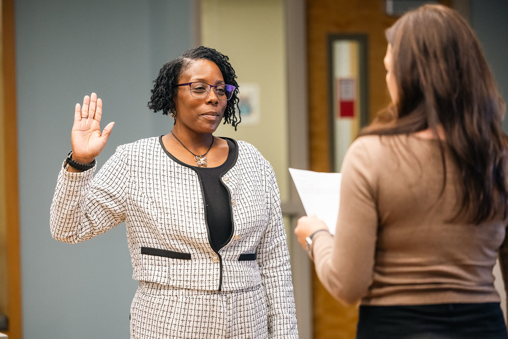 Katrina Davenport being sworn in 