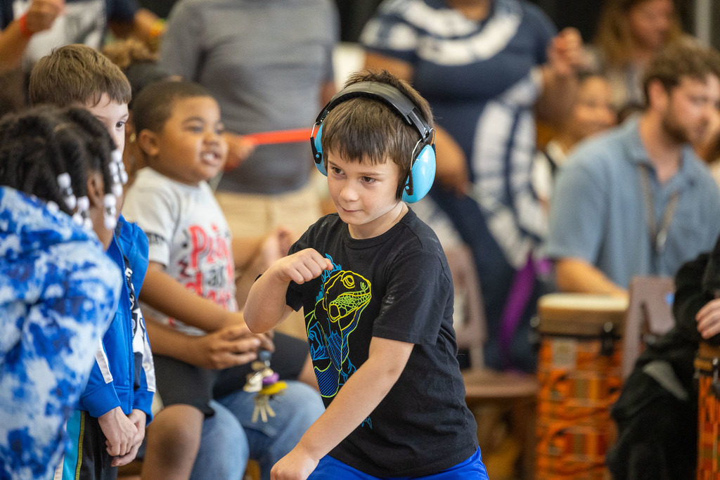 students performing in the ESY concert