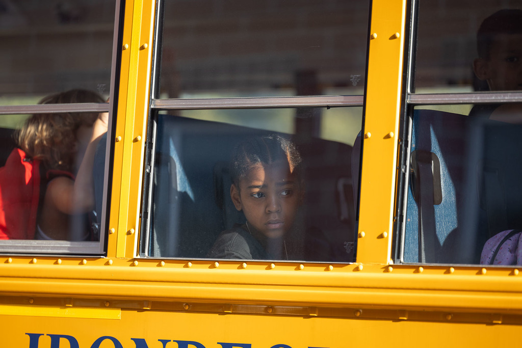 students arriving at Durand