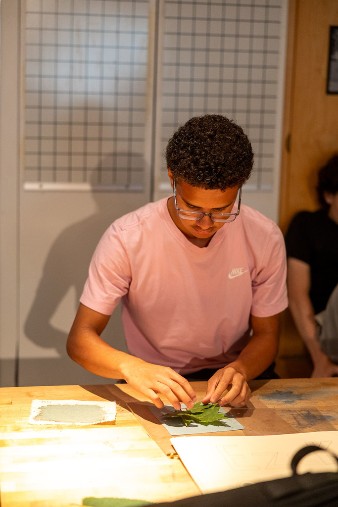 students working on their cyanotypes
