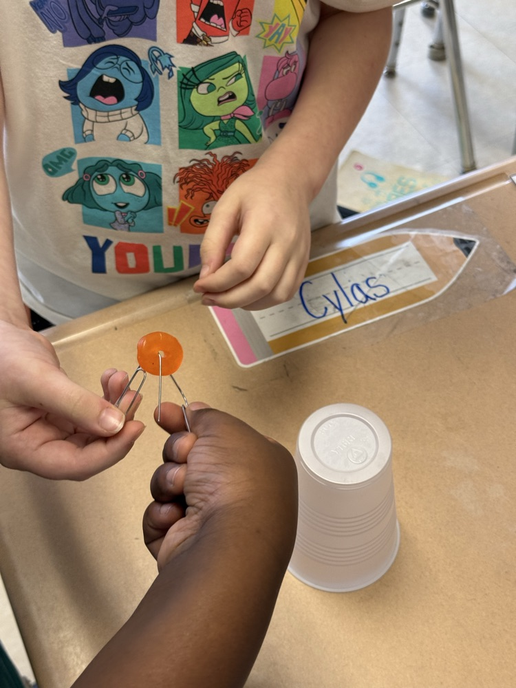 kids in a collaborative activity
