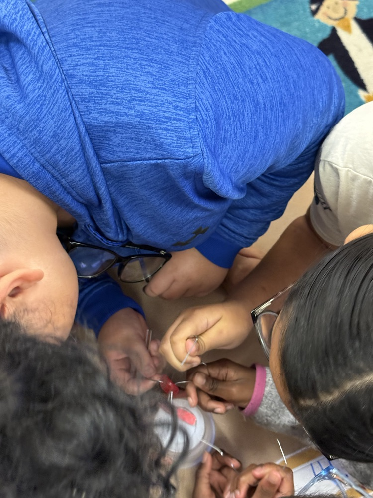 kids in a collaborative activity