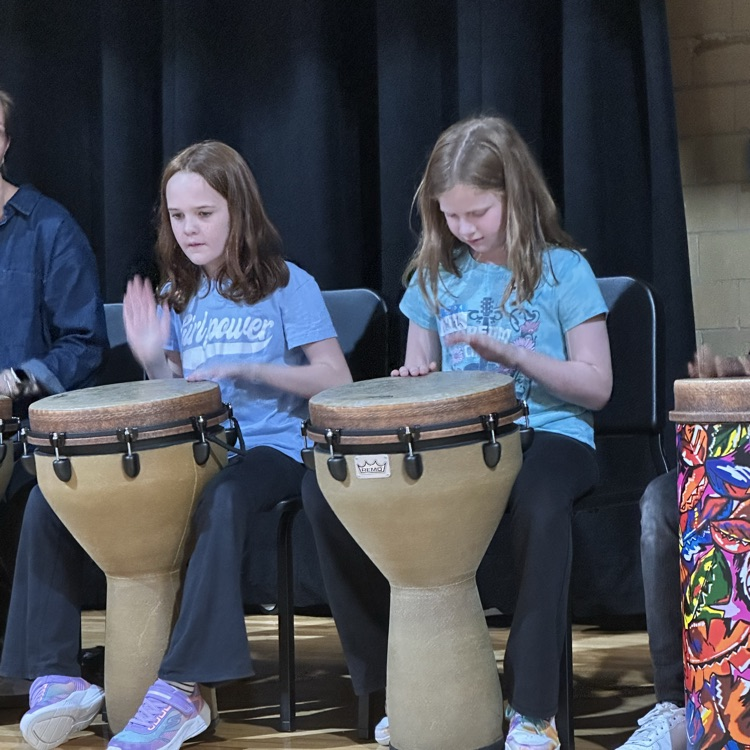 Lp and De students at peak festival 