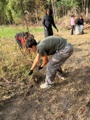 students at Helmer Nature Center