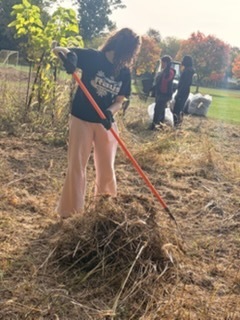 students at Helmer Nature Center
