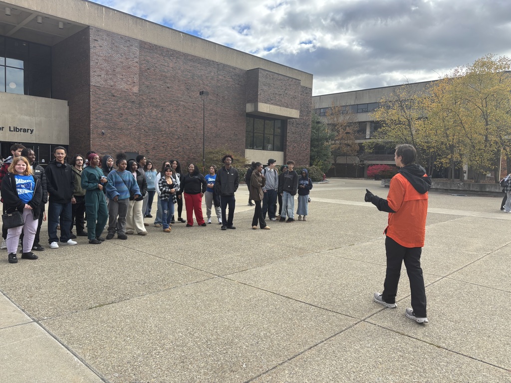 Students visiting Daemen University and Buffalo State