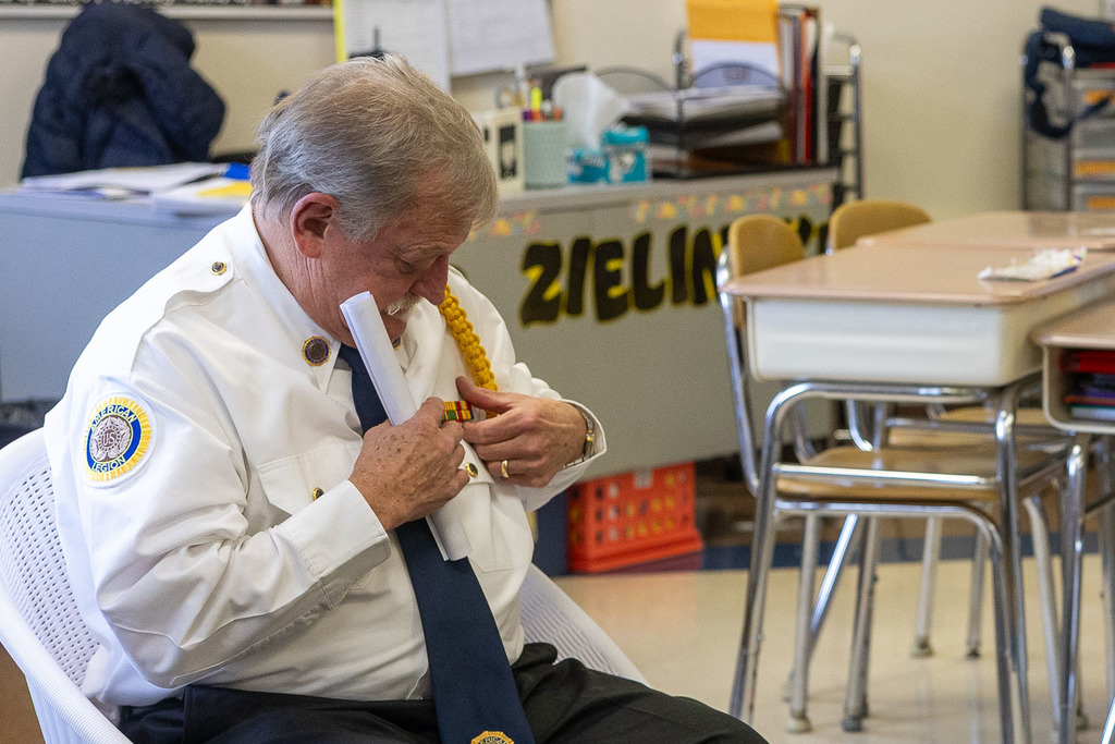 Navy Veteran speaking to the class about his time in the Navy