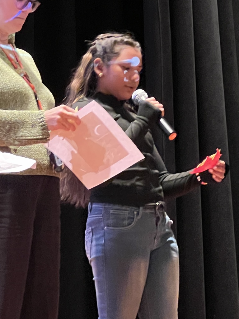 students reading messages of gratitude