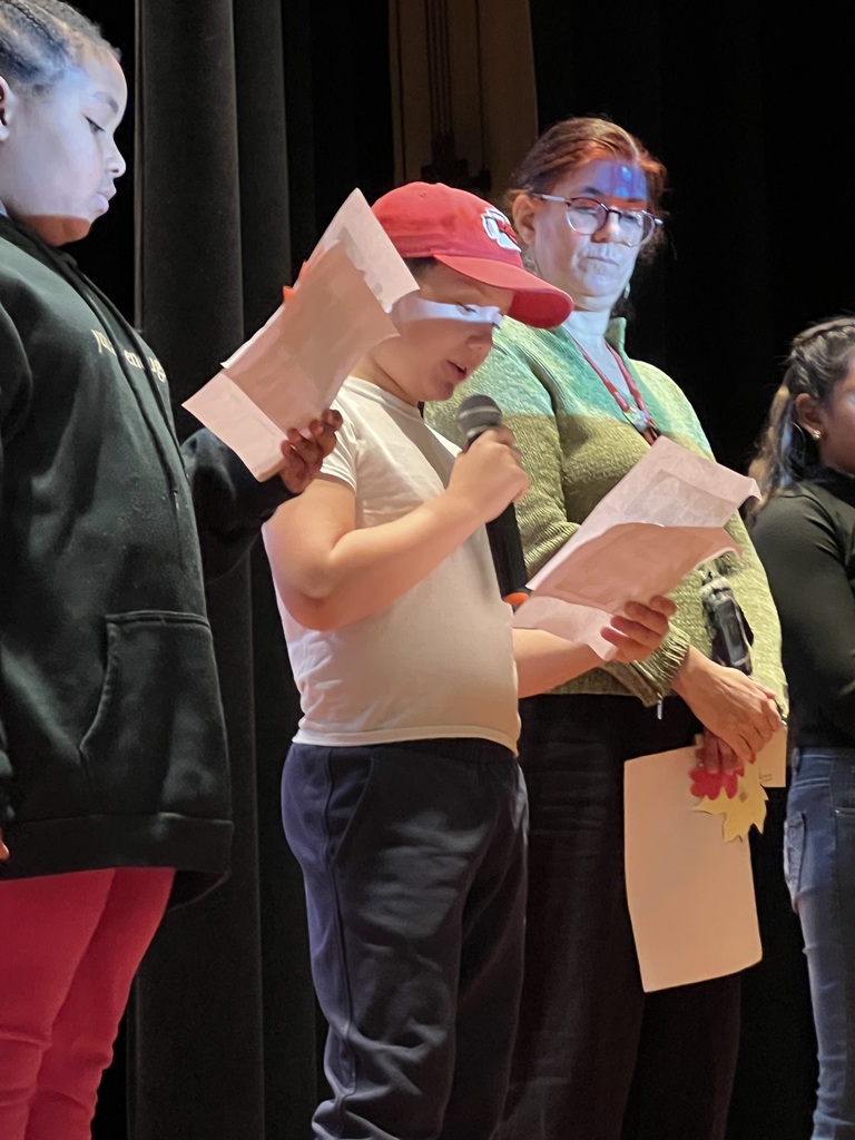 students reading messages of gratitude