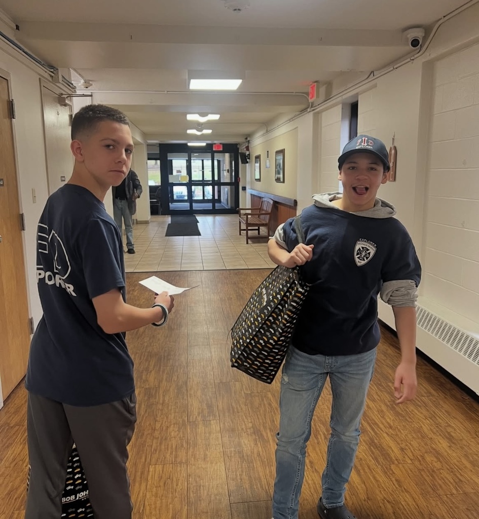 Students deliver groceries