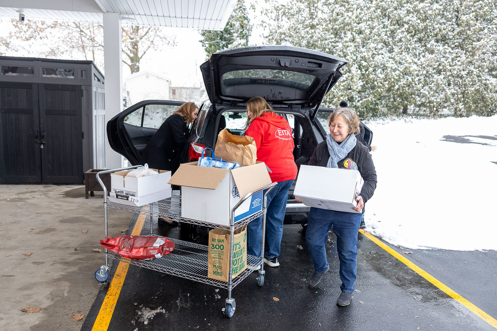 Superintendent Mary Grow, Michelle Barrett, Debbie Evans and staff.