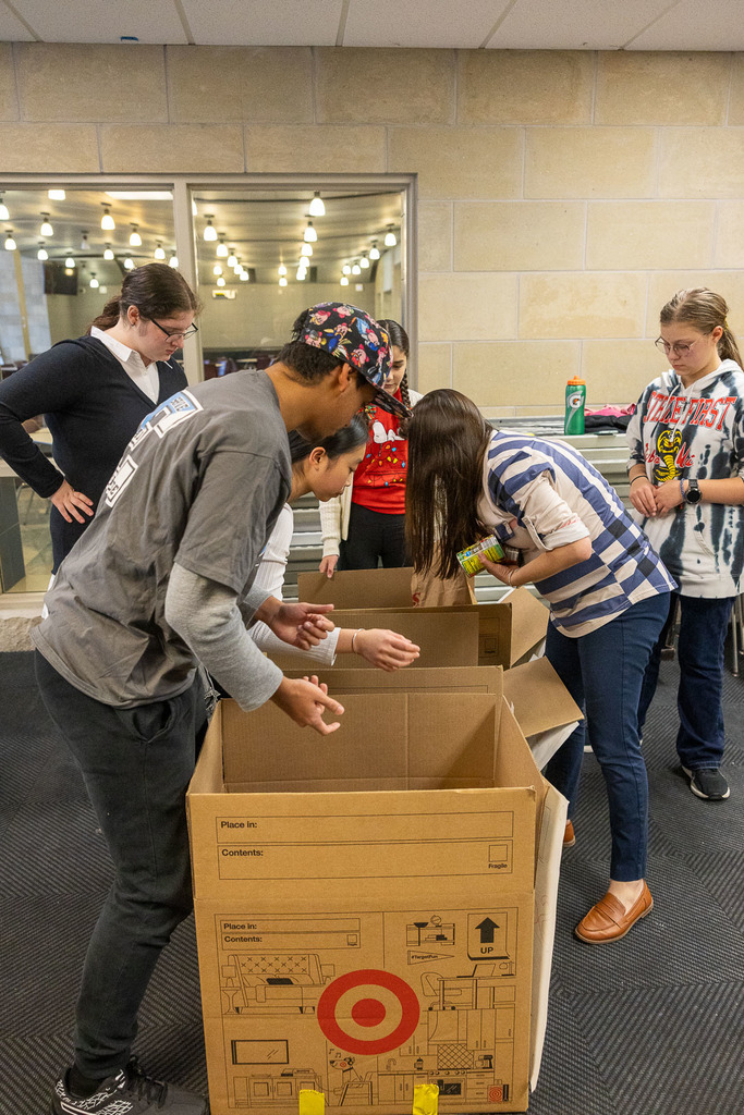 Student government collecting donations