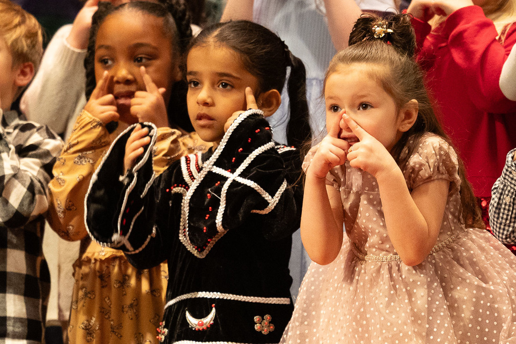 kindergarteners singing in concert