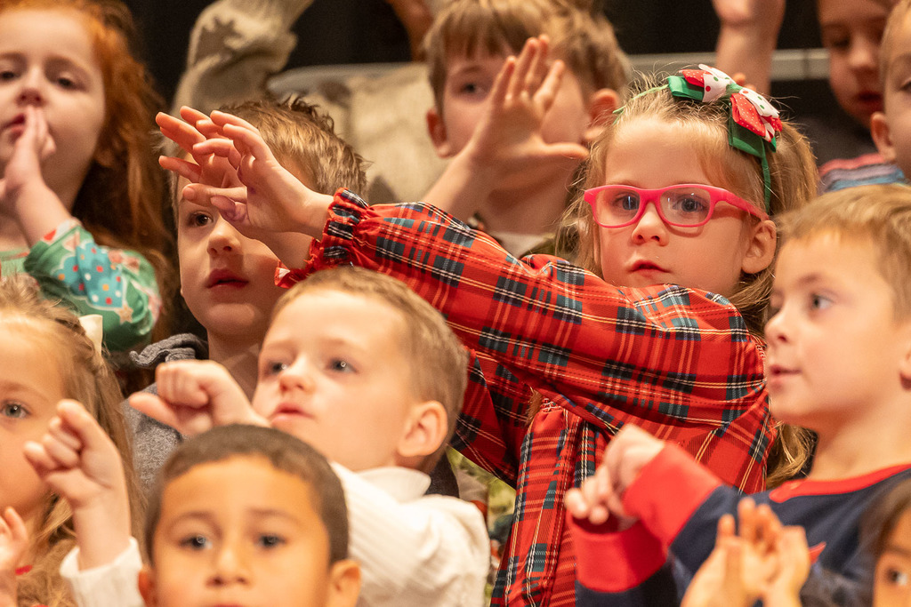 kindergarteners singing in concert