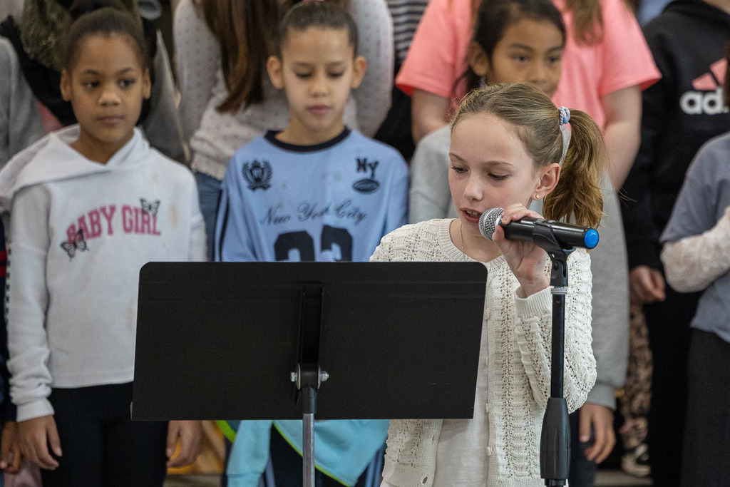 students singing in the chorus