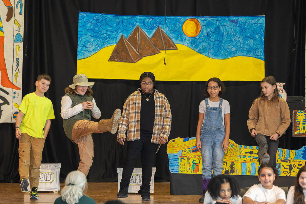 Students performing  in Hapshepsut - Queen of Denial play