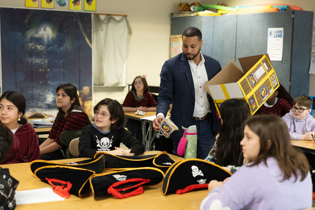 Students dressed as pirated and participating in the classroom lesson