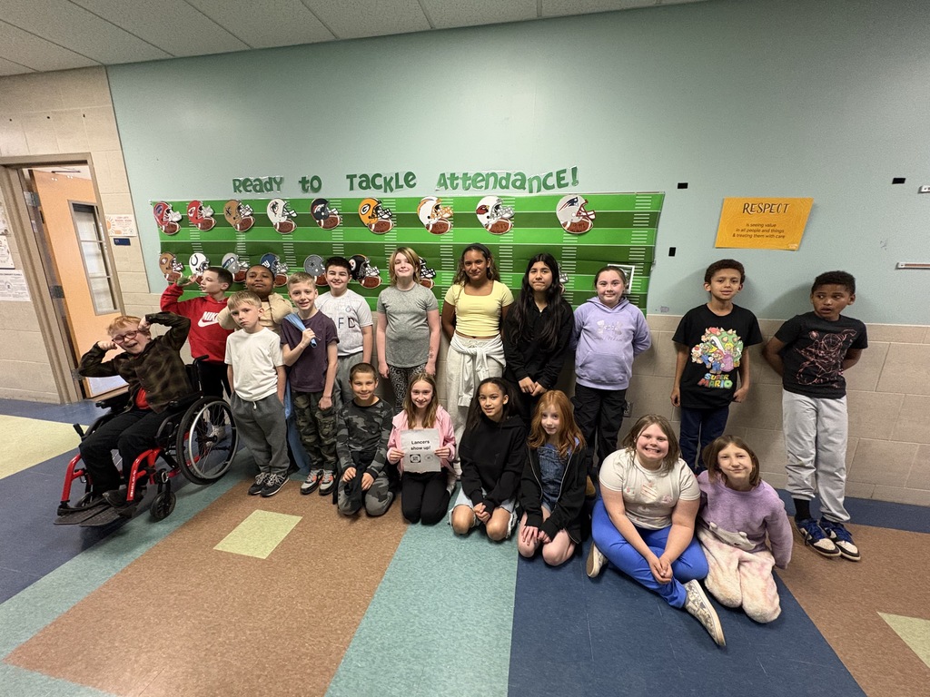 Ms Proctor class poses for attendance party 