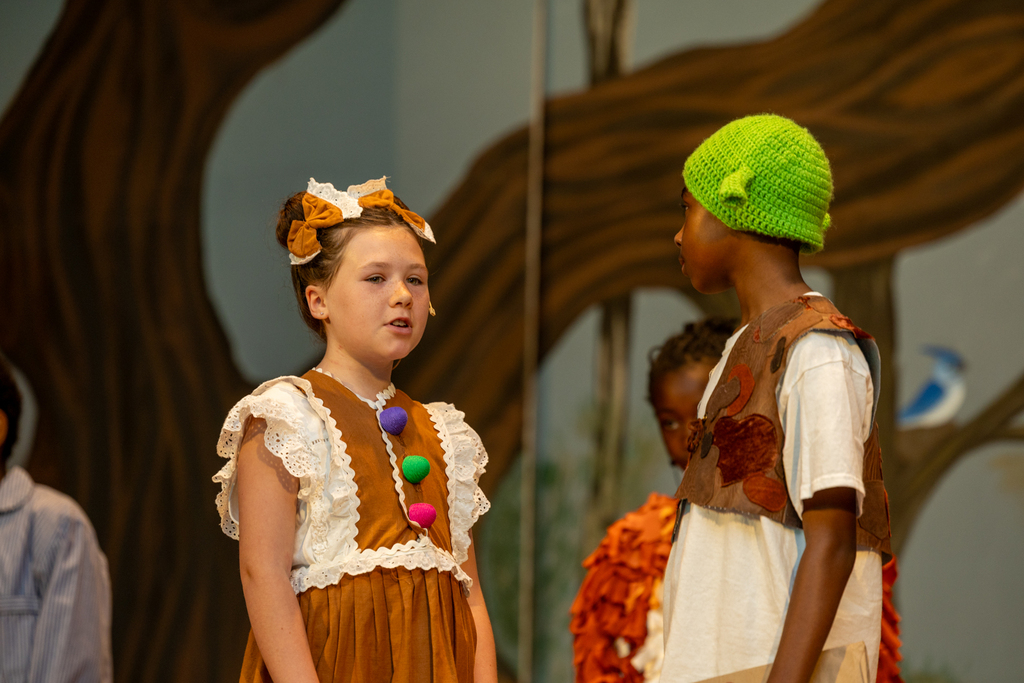 cast of Shrek Jr performing
