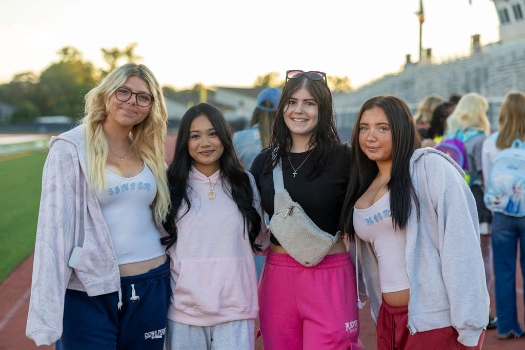seniors at senior sunrise