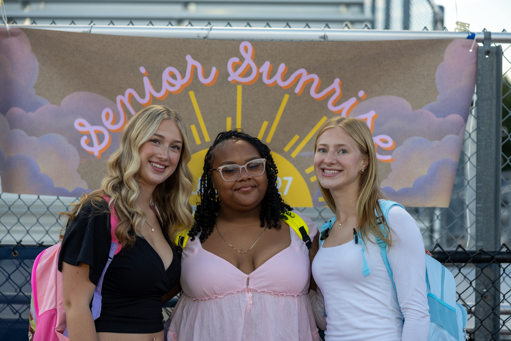 seniors at senior sunrise