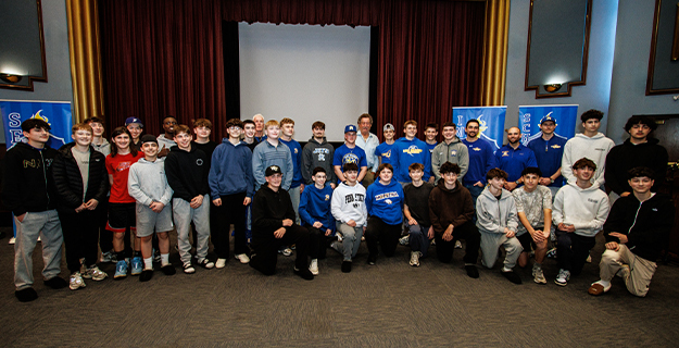 Cy Young Winner Frank Viola Returns to East Meadow High School 