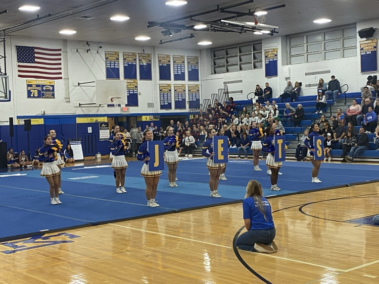 Jets Cheer