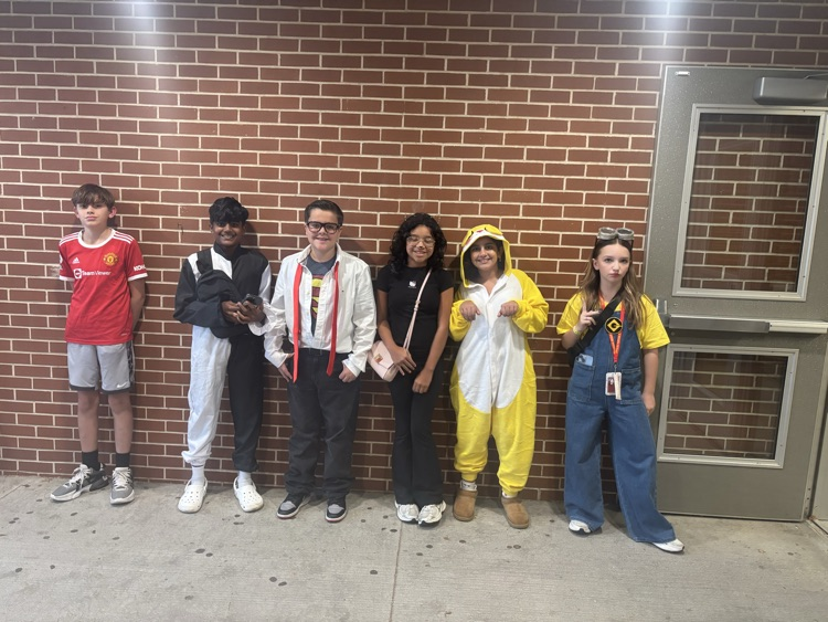 Costumes, music, and lots of fun! 🎃🕺💃 Our Halloween Dance was full of spooky spirit and amazing energy!
