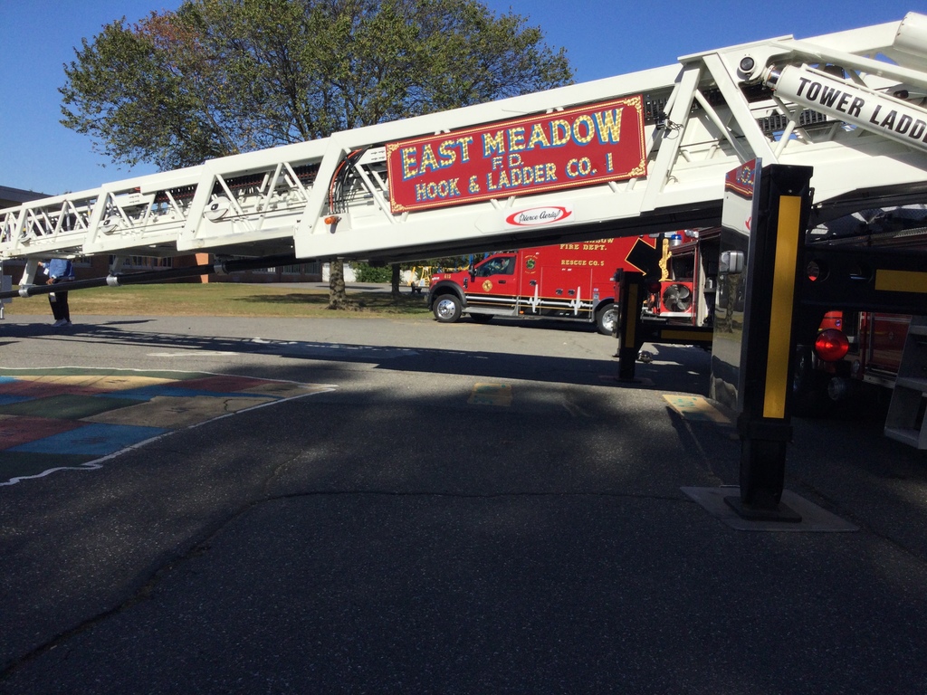 McVey students learning about fire prevention.