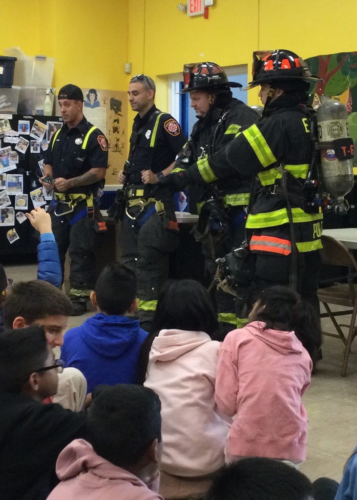 McVey students learning about fire prevention.