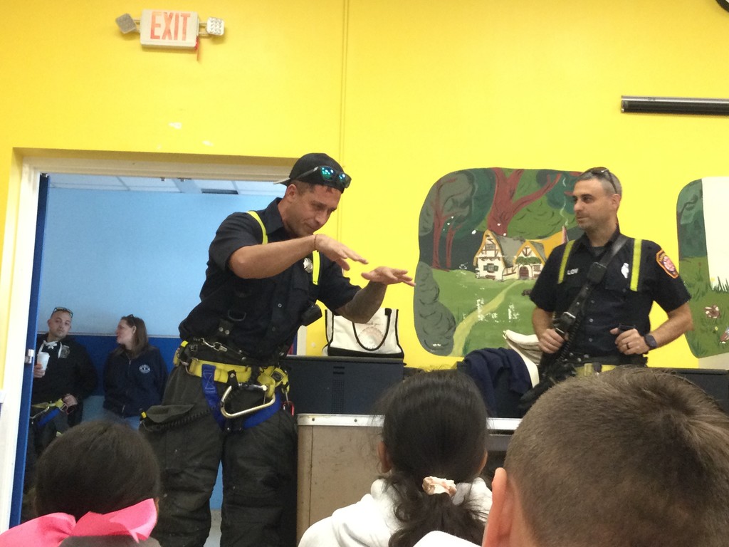 McVey students learning about fire prevention.