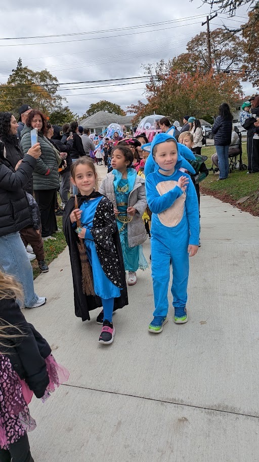 halloween costume parade