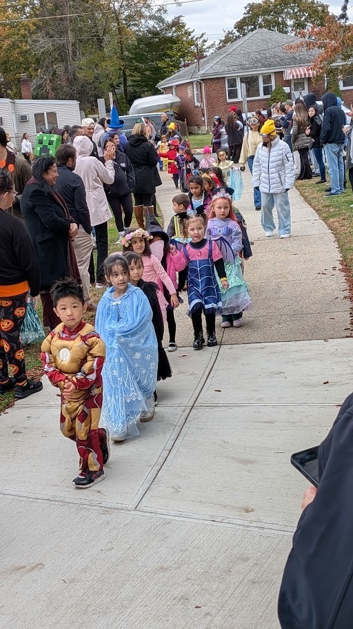 halloween costume parade