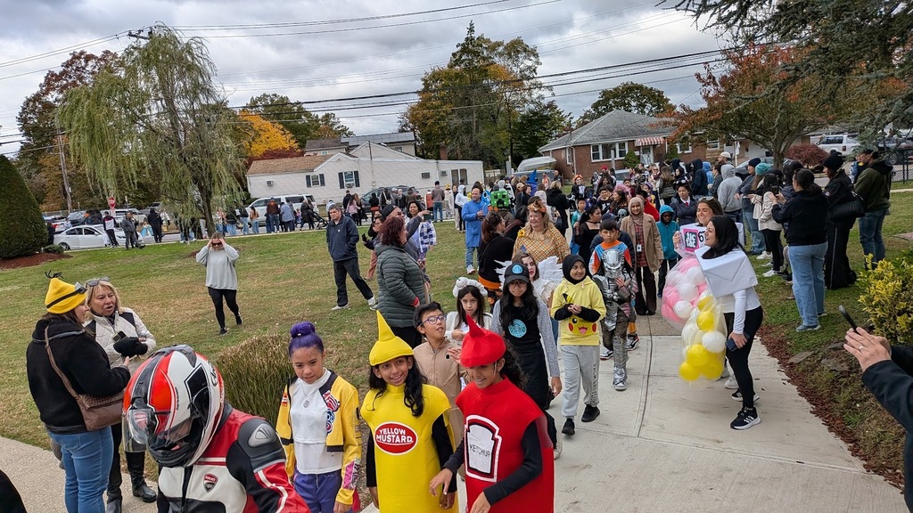 halloween costume parade