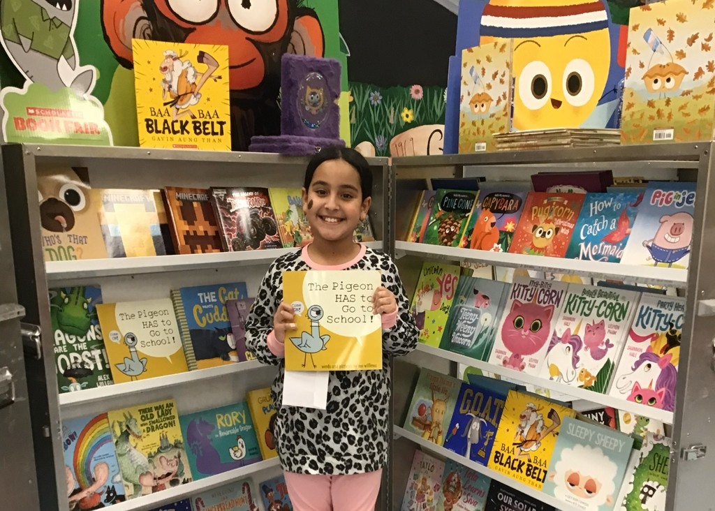 McVey students at the book fair.