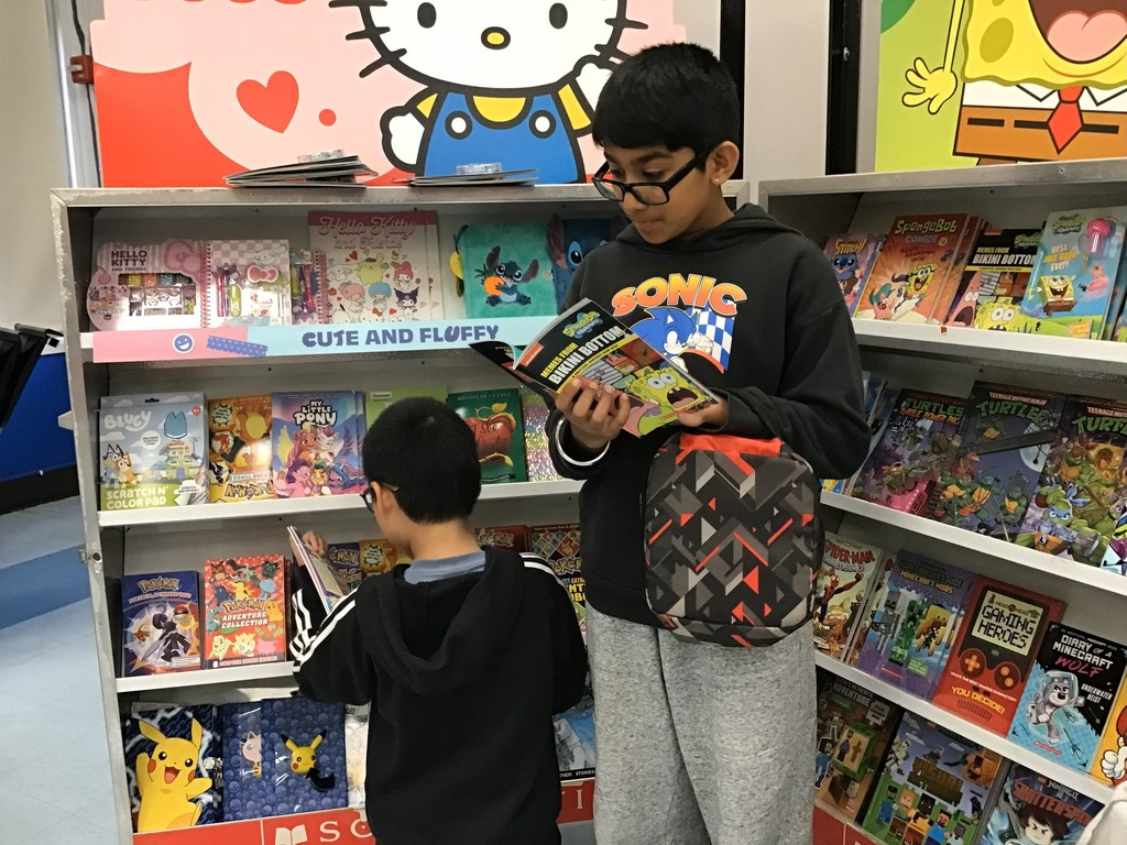 McVey students at the book fair.