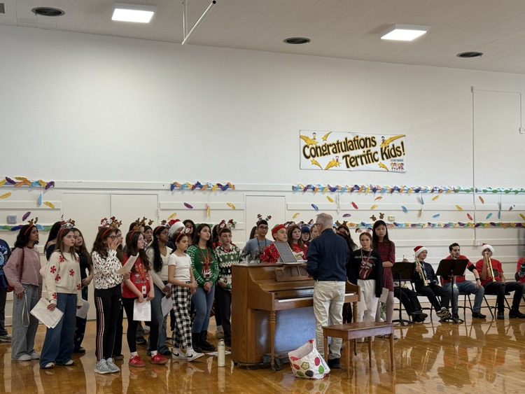 Vocal Jazz performing at central  