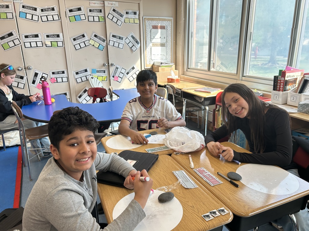 Earth Savers Club painting rocks