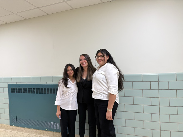 All smiles post concert!