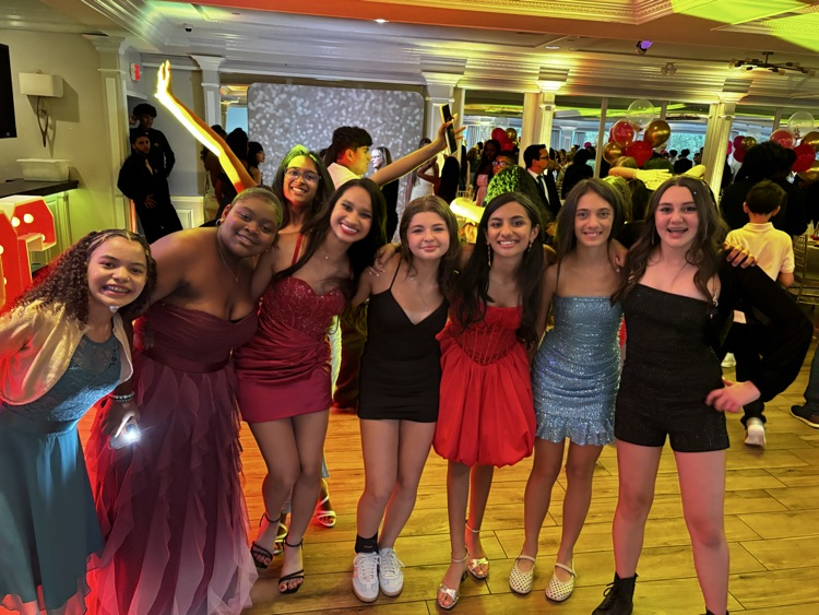 Special thanks to Woodland’s PTA for organizing a memorable night