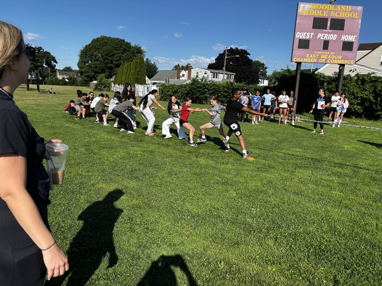 Sixth grade had a great time participating in team-building activities that encouraged cooperation and communication. Students worked together, supported one another, and showed strong sportsmanship throughout each challenge.