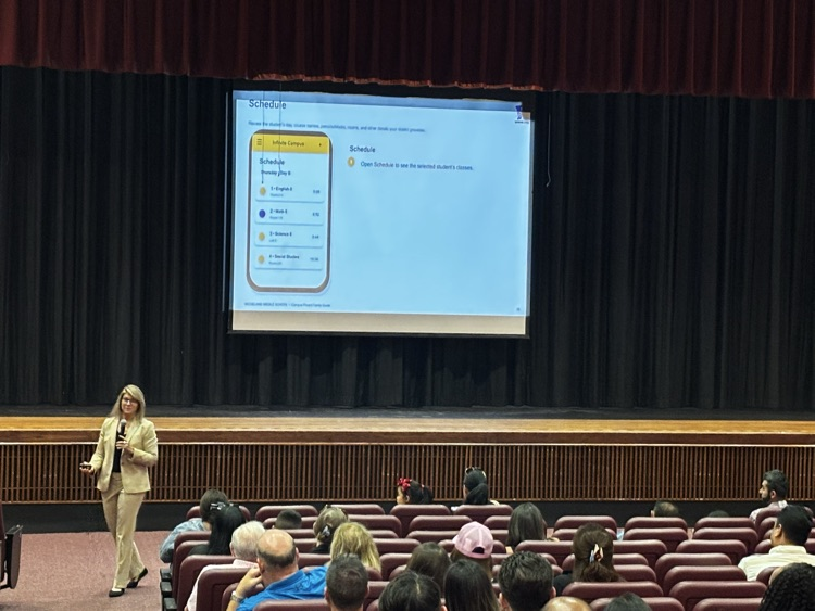 It was wonderful welcoming our families back and giving everyone the opportunity to meet their teachers, visit classrooms, and get ready for an exciting school year! 📚🍎