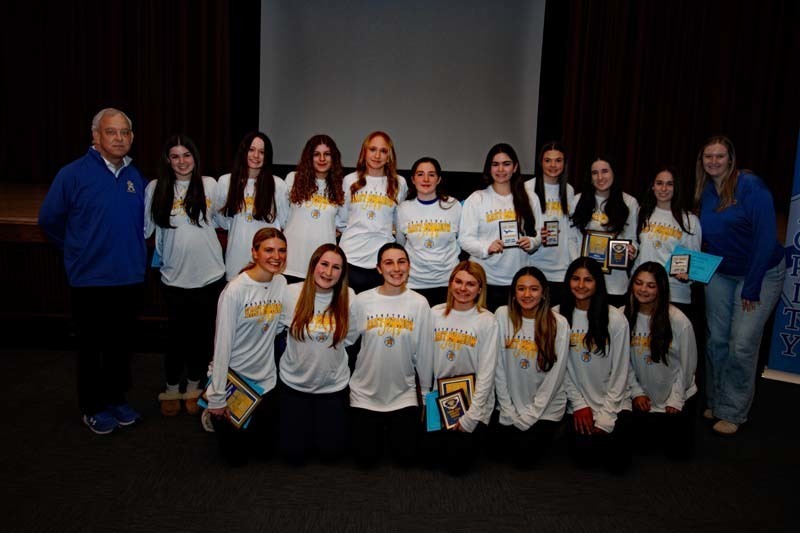 The event celebrated the dedication and achievements of the school’s winter sports teams.