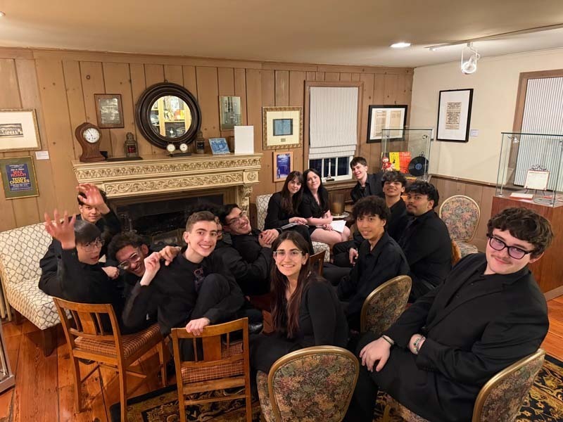 East Meadow High School’s Jazz Band and Jazz Ensemble lit up The Jazz Loft in Stony Brook with an energetic performance. 