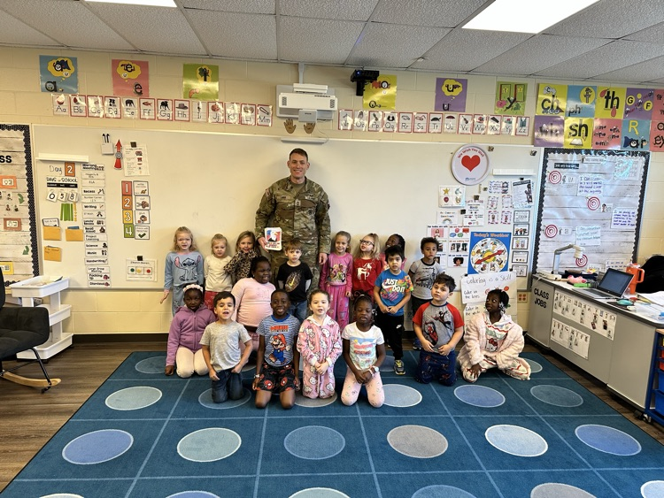 veteran kindergarten visit