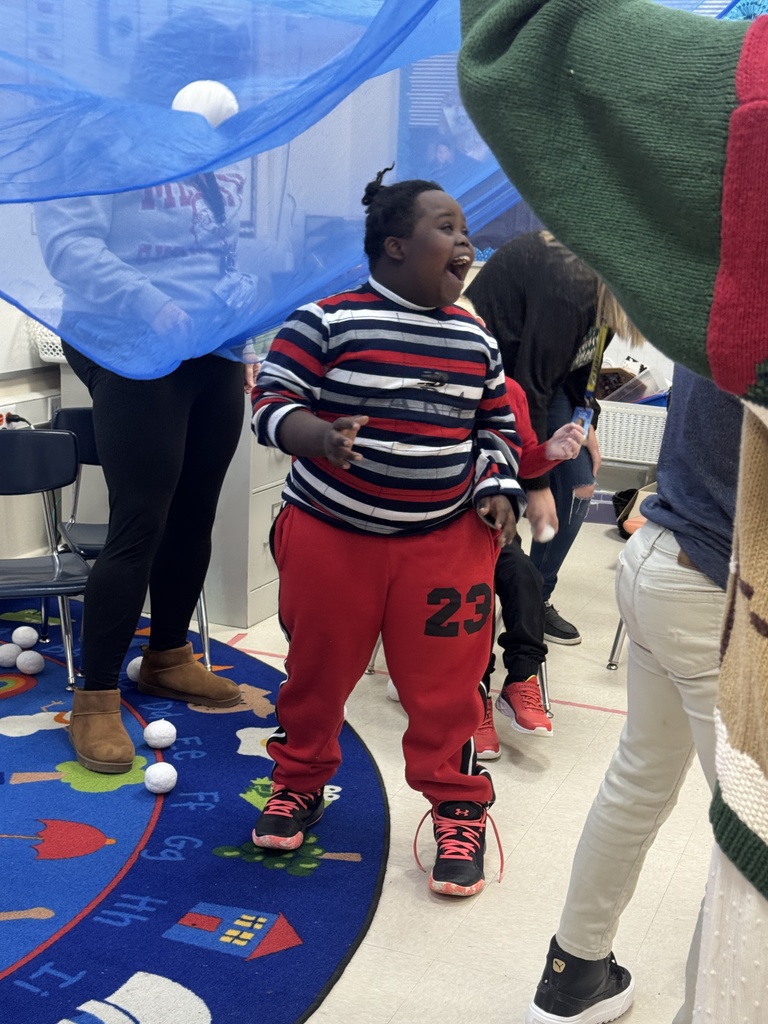 Students enjoying Music Therapy 