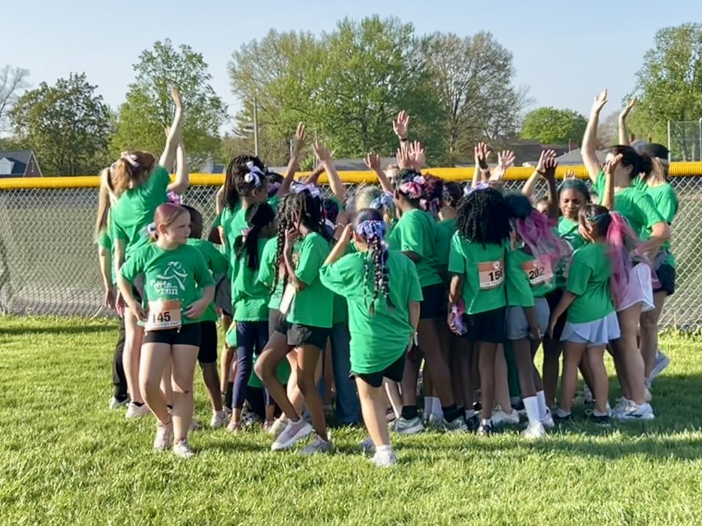 Participants of Girls On The Run Team 