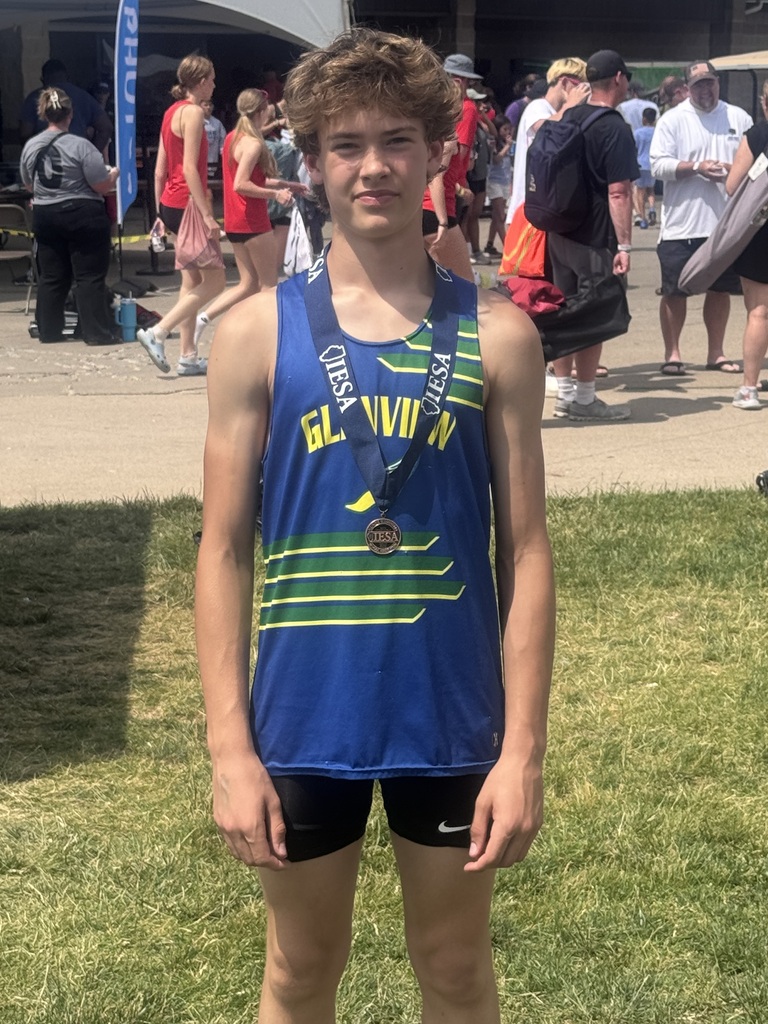 track photo