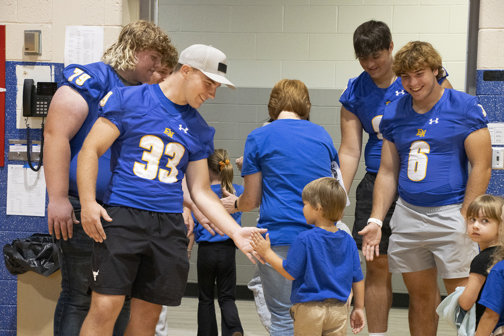 Avilla-ENHS-Football-Players-11