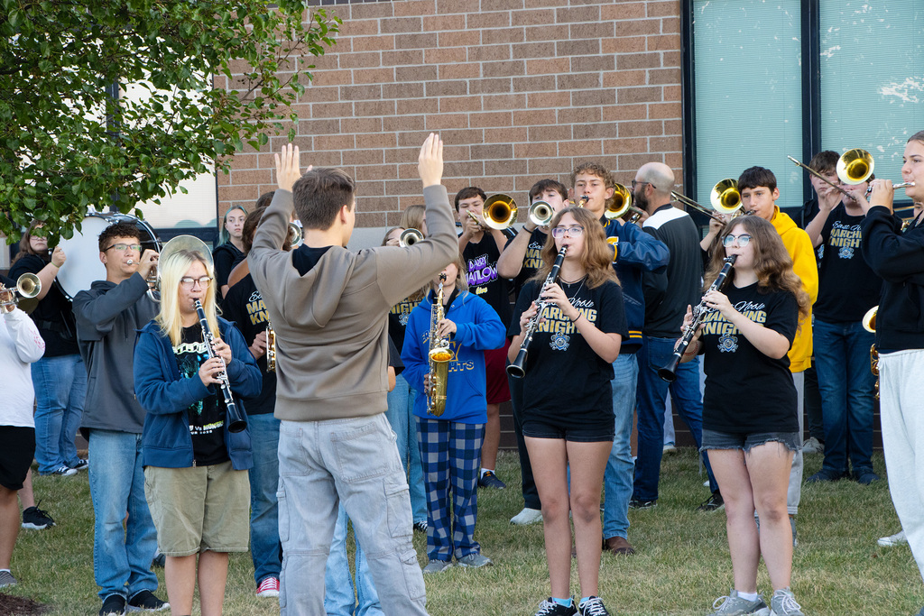 WC-ENHS-Band-Greeting-2